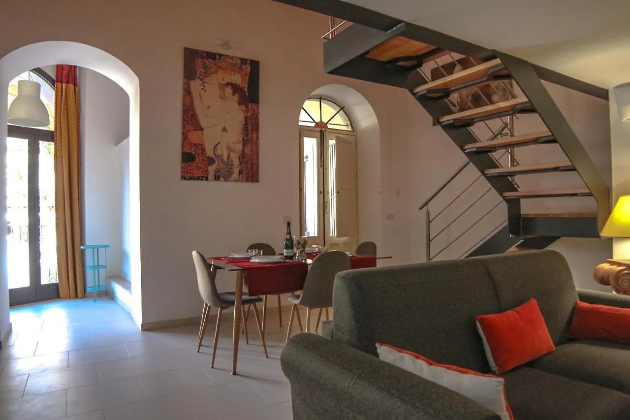 Appartamento Mega House Catania Italia